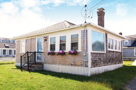 Falmouth Cape Cod vacation rental - Quintessential cottage a few minutes walk to Bristol Beach