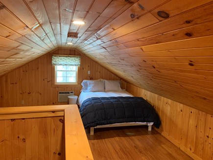 Chatham Cape Cod vacation rental - Loft queen bed