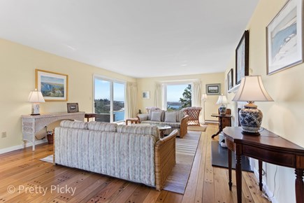 Chatham Cape Cod vacation rental - Large, comfortable living room