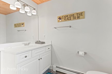 Chatham Cape Cod vacation rental - One of two full baths