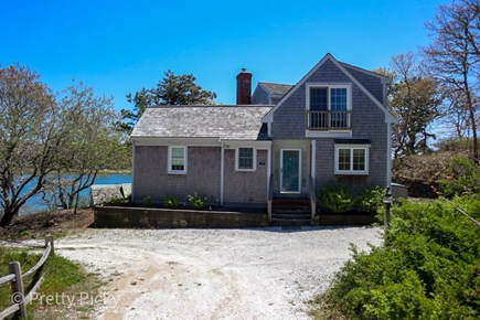 Chatham Cape Cod vacation rental - View of the house from the driveway