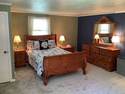 Falmouth Cape Cod vacation rental - Queen bedroom