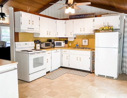 Orleans, Centrally Located Cape Cod vacation rental - Kitchen