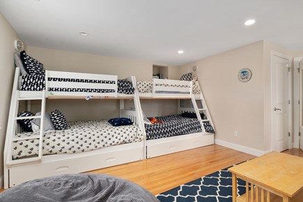 Chatham Cape Cod vacation rental - Bunk Room: Bunks with Doubles on Bottom