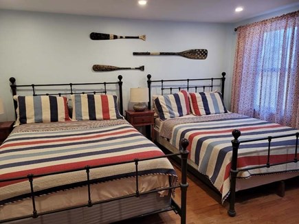 Dennis Cape Cod vacation rental - Two queens first level