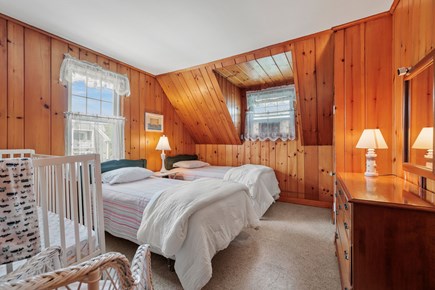 Bourne, Monument Beach Cape Cod vacation rental - Bedroom with twin beds and crib