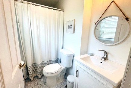 Brewster Cape Cod vacation rental - Bathroom #2 ensuite to Bedroom #2 full bath with shower - 671 Great Fields Rd Brewster Cape Cod - Beach Glass - New England Vacation Rentals