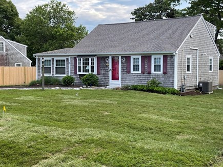 Hyannis, The Avenues- Seaside Park Cape Cod vacation rental - Front of home