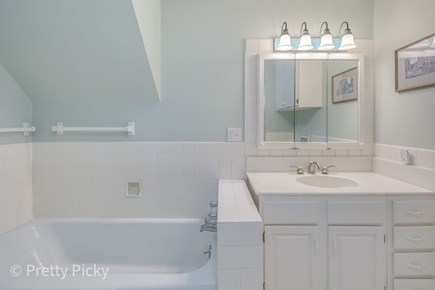 Chatham Cape Cod vacation rental - Separate tub and shower