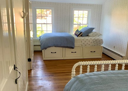 Harwich Port Cape Cod vacation rental - Kids bedroom sleeps 3 with Pottery Barn daybed.