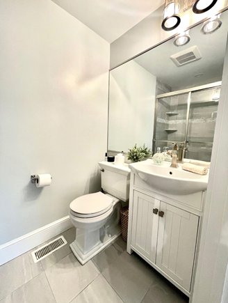 Falmouth Cape Cod vacation rental - Second brand new full size bath