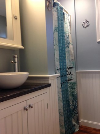 Dennis Port  Cape Cod vacation rental - Bathroom