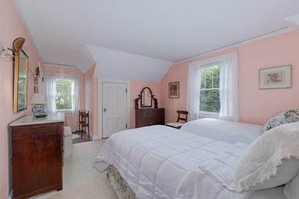 Hyannis Cape Cod vacation rental - 2 Twin Beds