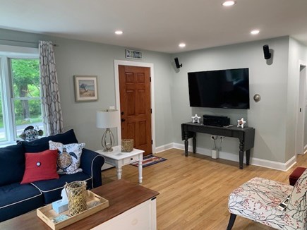  East Falmouth Cape Cod vacation rental - Living Room Picture #2