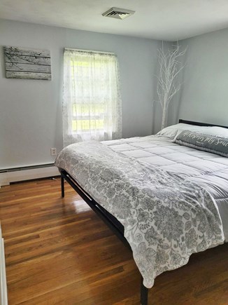 Falmouth Cape Cod vacation rental - King bedroom
