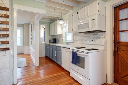 Hyannis Cape Cod vacation rental - Kitchen