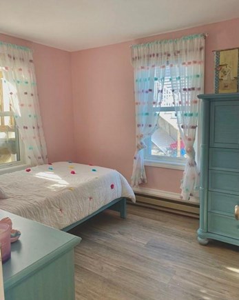 Sandwich, Sagamore Beach Cape Cod vacation rental - Bedroom with Double on 1st level