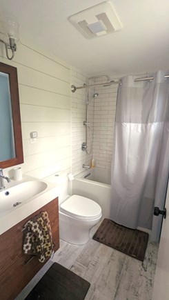 Yarmouth Cape Cod vacation rental - Bathroom