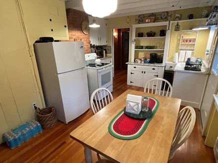 Plymouth MA vacation rental - Kitchen with seating for 4