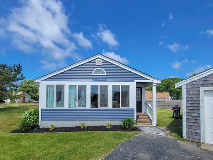 Yarmouth, Gull Cottage Cape Cod vacation rental - Side of house - park in driveway & enter here