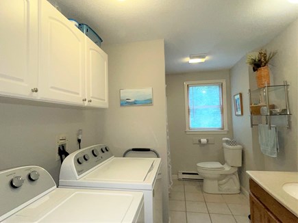 Harwich Center Cape Cod vacation rental - Full bath and washer/dryer