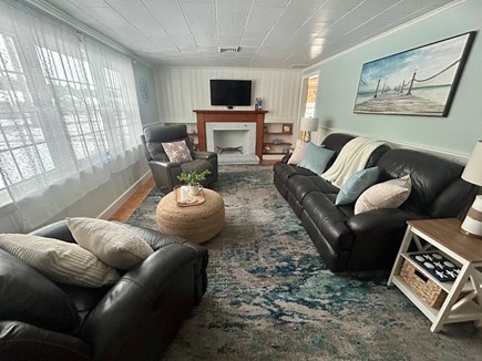 Dennis Port Cape Cod vacation rental - Living room w/ smart TV and cable