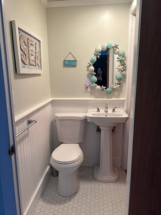 Dennis Port Cape Cod vacation rental - Bonus half bath adjacent to primary bedroom