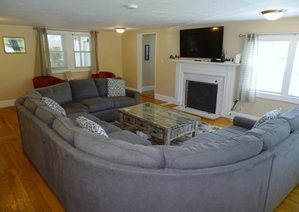 Dennis Port Cape Cod vacation rental - New sectional couch in the large living room, facing kitchen