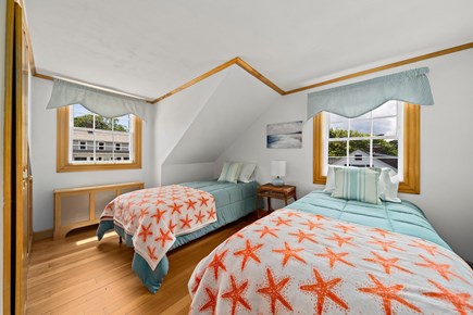 Wareham, Buzzards Bay MA vacation rental - 2nd floor twin beds
