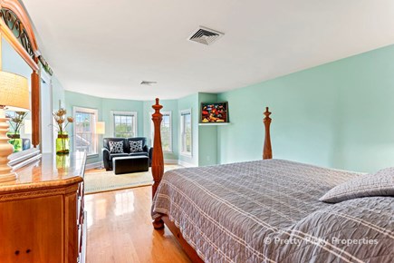 Yarmouth Cape Cod vacation rental - King master bedroom, second level