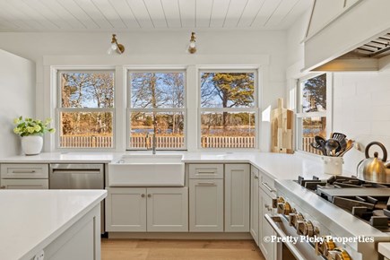 Chatham Cape Cod vacation rental - Top of the line appliances