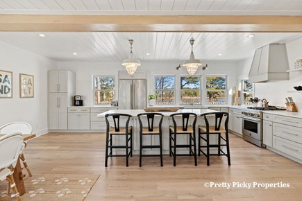 Chatham Cape Cod vacation rental - Extra seating at the island