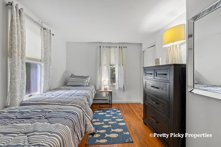 Brewster Cape Cod vacation rental - First floor bedroom featuring two twin beds