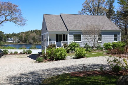 Chatham Cape Cod vacation rental - House has a huge yard and set far back from the road