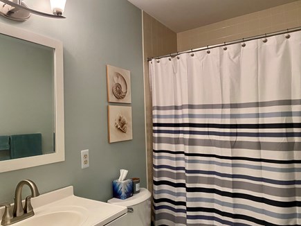 Ocean Edge Cape Cod vacation rental - 1st Floor Bathroom with Tub/Shower Combo