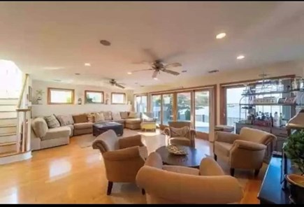Wareham MA vacation rental - Living room area