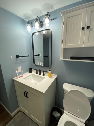 Yarmouth Port Cape Cod vacation rental - Upstairs bathroom