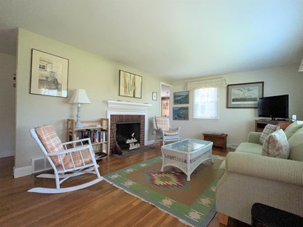 Harwich, Great Sand Lakes Cape Cod vacation rental - Sunny living room