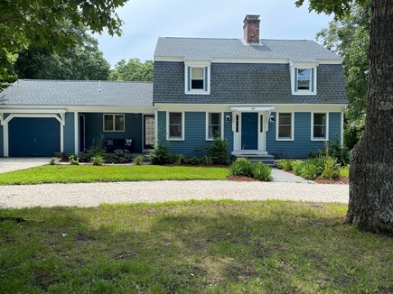 Harwich - Long Pond area Cape Cod vacation rental - Driveway with plenty of parking
