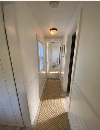 Dennis, Sea Rose Cottage Cape Cod vacation rental - Roomy Interior Space.