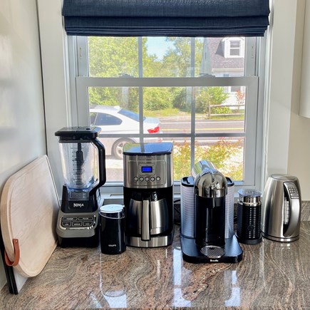 Bourne, Buzzards Bay Cape Cod vacation rental - Beverage appliances