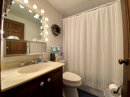Brewster Cape Cod vacation rental - First Floor Full Bath