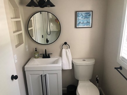 Mashpee Cape Cod vacation rental - First Floor bath w/ tub