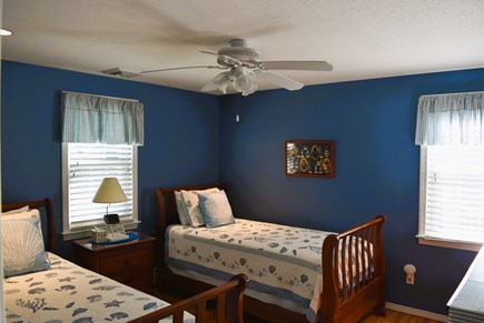 Centerville Cape Cod vacation rental - bedroom with 2 twin beds