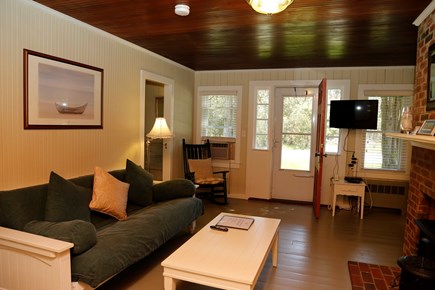 Brewster, 131 Linnell Cape Cod vacation rental - Living room