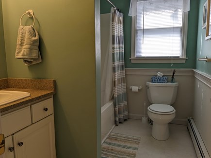 Brewster Cape Cod vacation rental - Hall bathroom with bathtub/shower.