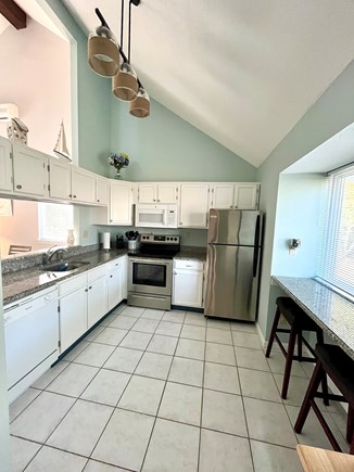 Brewster, Ocean Edge Cape Cod vacation rental - Well-stocked kitchen with breakfast bar