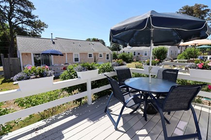 Dennis Port Cape Cod vacation rental - Front deck towards courtyard