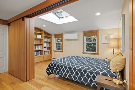 Chatham Cape Cod vacation rental - Upstairs bedroom with queen size bed