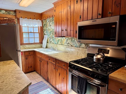 Orleans, Skaket Beach Front Cape Cod vacation rental - Galley Kitchen